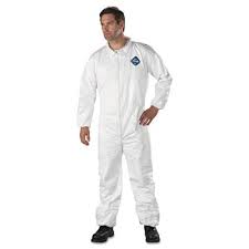 DuPont™ Tyvek&#174; Coverall, Comfort Fit Design. Collar,